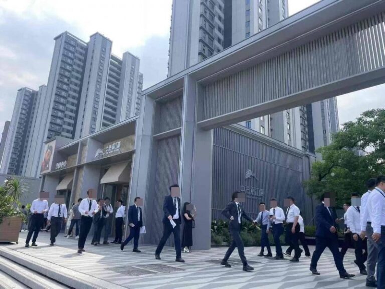嘉地酒园信使干红
：大气磅礴之风
，精致细腻之韵